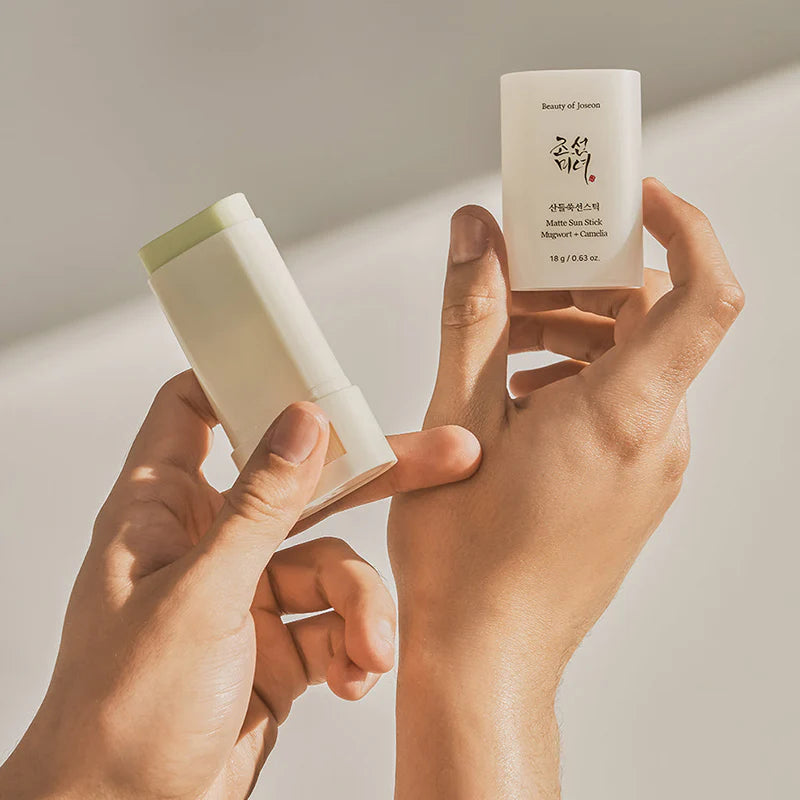 Beauty of Joseon Protector Solar en Barra - Mugwort+Camelia SPF50 PA+