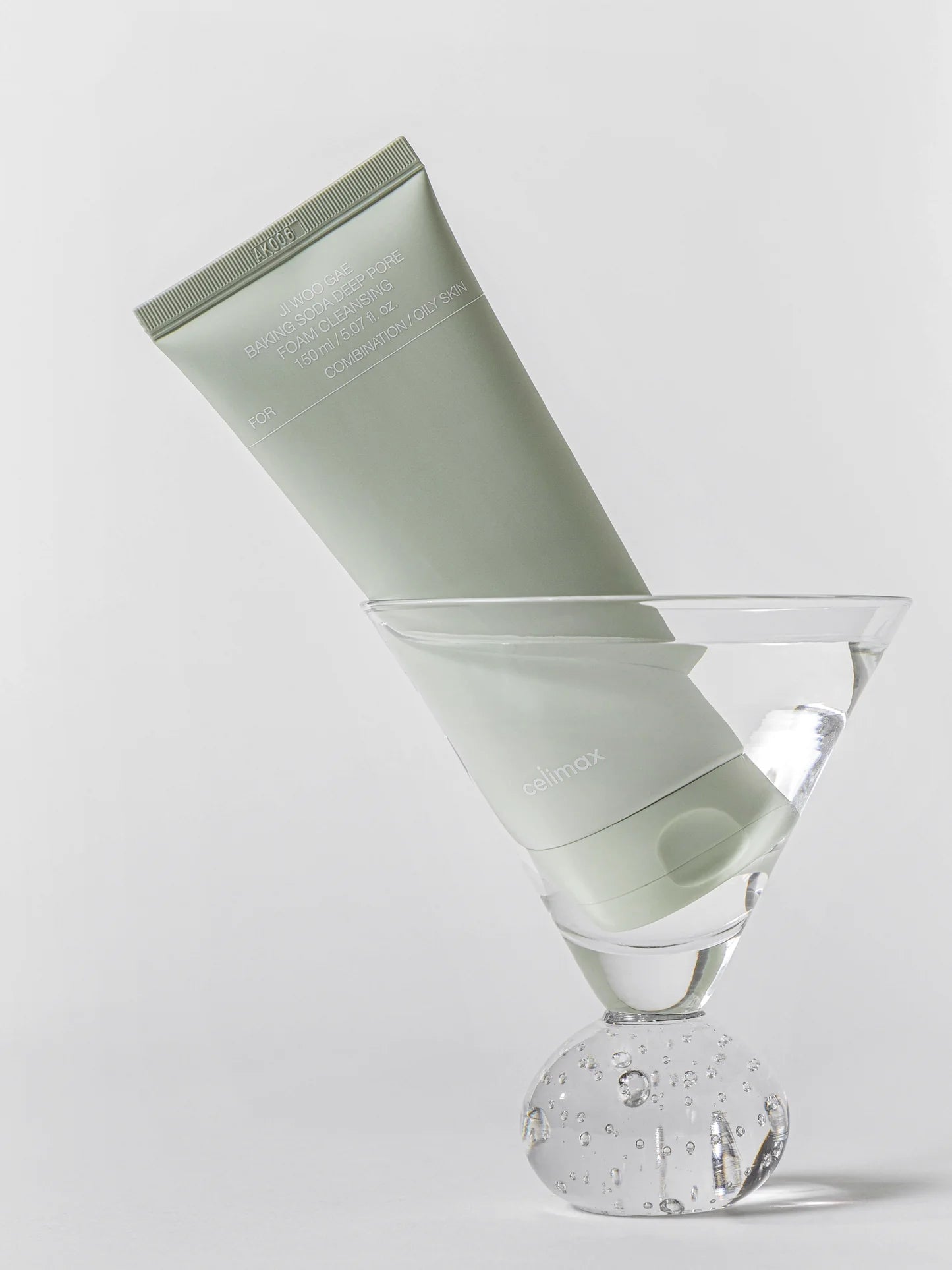 Celimax ji woo gae baking soda deep pore foam cleansing